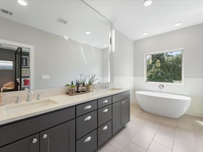 New construction Single-Family house 5204 Amber Sunrise Dr, Houston, TX 77018 - image 7