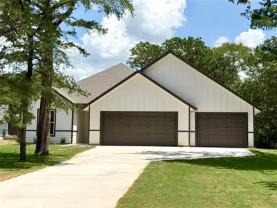 New construction Single-Family house 114 Seminole Cv, Lake Kiowa, TX 76240 - image