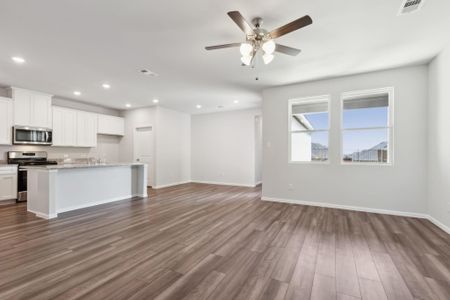 New construction Single-Family house 1114 Novelle Bend Dr, Huffman, TX 77336 - image 17