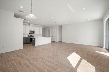 New construction Single-Family house 2949 Stewart Creek Cir, Plant City, FL 33565 - image 16