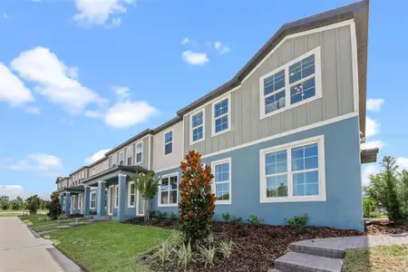 New construction Townhouse house 632 Emerald Grove Dr, Apopka, FL 32703 - image