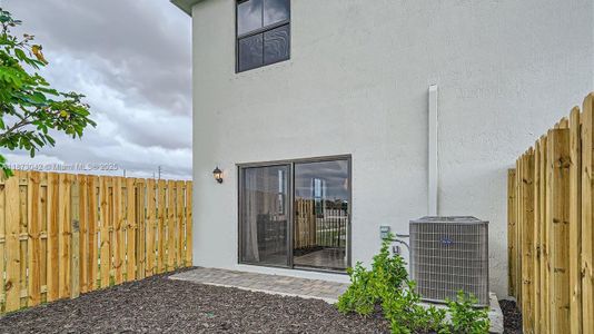 New construction Townhouse house 281 Ne 16 St, Florida City, FL 33034 - image