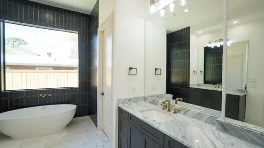 New construction Single-Family house 1731 Benbow Wy, Houston, TX 77080 - image