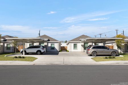 New construction Multi-Family house 7811 N 58th Ln, Alton, TX 78573 - image