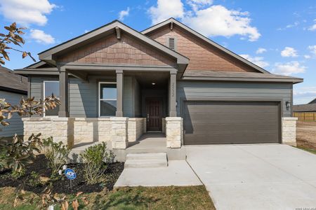 New construction Single-Family house 2532 Heritance Pass, Seguin, TX 78155 plan Guenther - 2013 - image