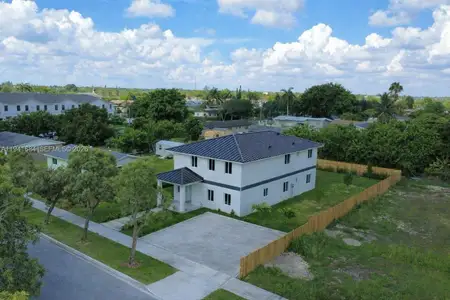 New construction Single-Family house 722 Nw 6 Ct, Florida City, FL 33034 - image