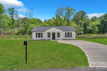 New construction Single-Family house 1210 Old Greenbriar Dr, Lancaster, SC 29720 - image