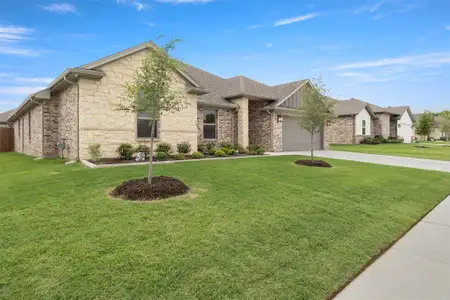 New construction Single-Family house 637 Mooney Dr, Saginaw, TX 76179 - image