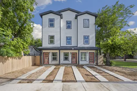 New construction Multi-Family house 726 Arthur St, San Antonio, TX 78202 - image
