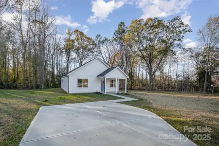 New construction Single-Family house 203 Williams St, York, SC 29745 - image