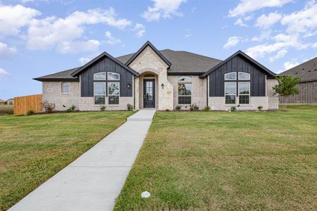 New construction Single-Family house 1912 Comanche, DeSoto, TX 75115 null- photo 0 0