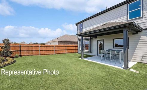 View of yard with a patio