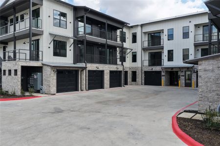 New construction Condo house 630 Central Pkwy, Unit 1113, New Braunfels, TX 78130 - image
