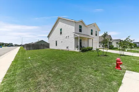New construction Single-Family house 2223 Cumulus Ct, Lockhart, TX 78644 plan Littleton - image