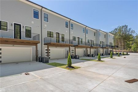 New construction Townhouse house 185 Brush Creek Ct, Stockbridge, GA 30281 - image