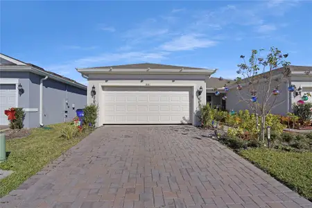 New construction Single-Family house 1881 Spring Shower Cir, Kissimmee, FL 34744 - image