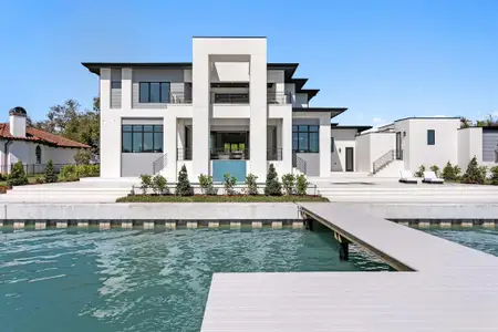 New construction Single-Family house 500 Barcelona Dr, St. Petersburg, FL 33715 - image