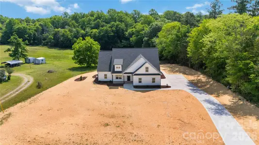 New construction Single-Family house 352 Adams Rd, Clover, SC 29710 - image