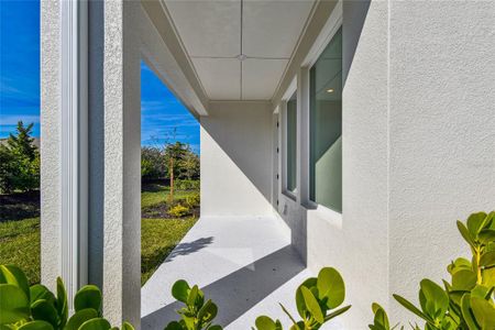 New construction Single-Family house 629 Allora Ave, Nokomis, FL 34275 plan The Queensgate - image