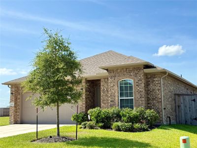 New construction Single-Family house 1951 Middle Pass Ln, Angleton, TX 77515 - image