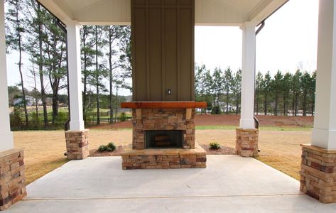 New construction Single-Family house 24 Aaron Ln, Cartersville, GA 30121 null- photo 2 2