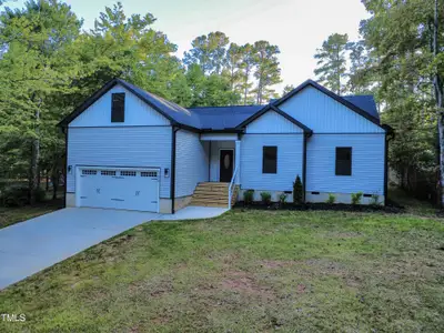 New construction Single-Family house 560 Shawnee Dr, Louisburg, NC 27549 - image