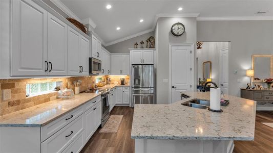 New construction Single-Family house 7898 Lake James Blvd, Lakeland, FL 33810 - image 14