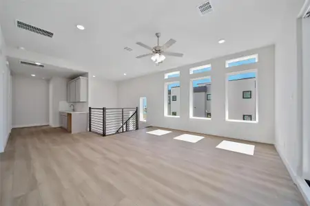 New construction Single-Family house 4402 Anthony Court Ln, Seabrook, TX 77586 plan 2402 - image 14