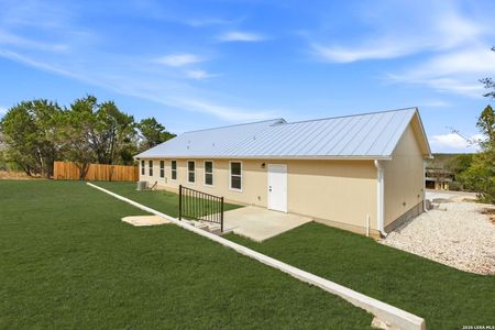 New construction Single-Family house 684 Appaloosa, Fischer, TX 78623 - image 4