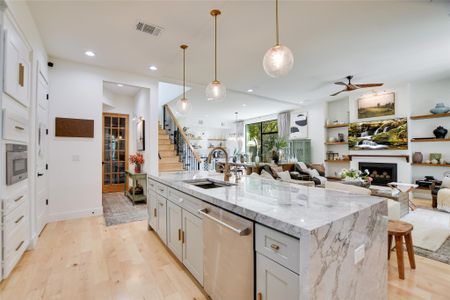 New construction Single-Family house 7810 Hardy Dr, Austin, TX 78757 - image 14