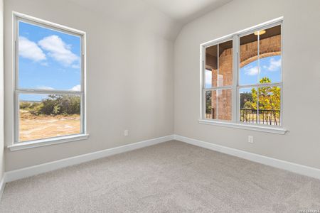 New construction Single-Family house 137 Gallant Fox Dr, Castroville, TX 78009 plan Plan 2435 - image 10