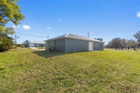 New construction Single-Family house 1701 N Lake Pioneer Dr, Avon Park, FL 33825 - image