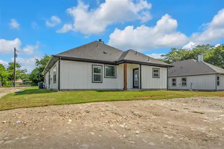 New construction Single-Family house 504 E Ball St, Tom Bean, TX 75489 - image