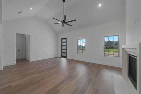 New construction Single-Family house 2004 Willy Dilly Rd, Springtown, TX 76082 null- photo 9 9