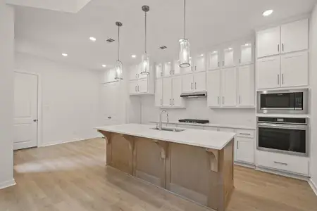 New construction Townhouse house 332 Fields Ln, Montgomery, TX 77316 - image