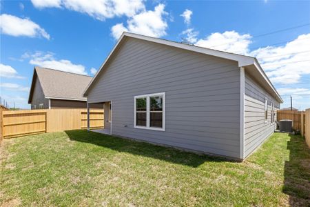 New construction Single-Family house 3134 Emerald Hills Dr, Angleton, TX 77515 - image