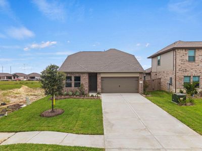 New construction Single-Family house 2018 Starlight St, Angleton, TX 77515 plan Gregg - image