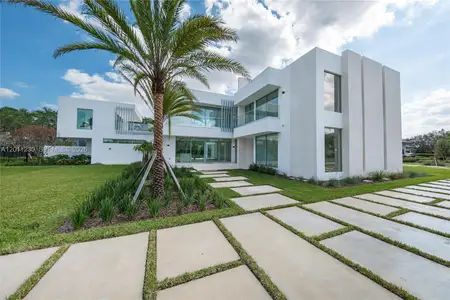 New construction Single-Family house 3280 Lake Ridge Ln, Weston, FL 33332 - image