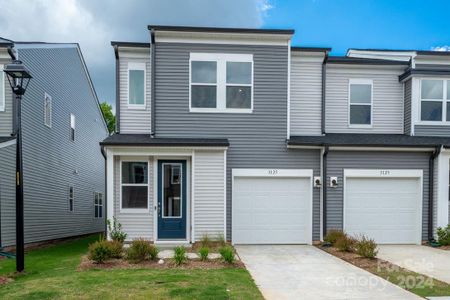 New construction Townhouse house 3125 Hutton Gardens Lane, Charlotte, NC 28269 Conrad- photo 0