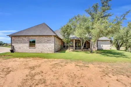 New construction Single-Family house 109 N Silver Saddle Trl, Weatherford, TX 76087 - image