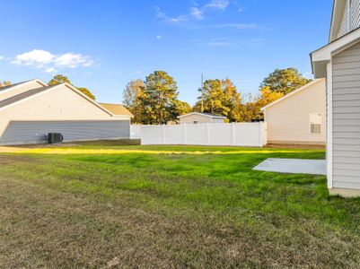 New construction Single-Family house 701 Plymouth Dr, Greenville, NC 27858 plan Dunley - image 4