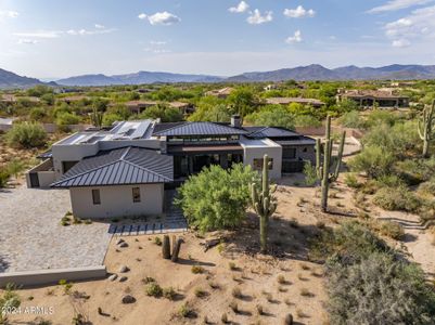 New construction Single-Family house 33371 N Vanishing Trail, Scottsdale, AZ 85266 - photo 0