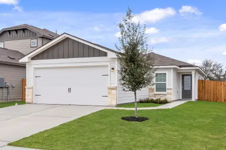 New construction Single-Family house 18316 Stellers Sea St, Elgin, TX 78621 Acorn- photo 0 0