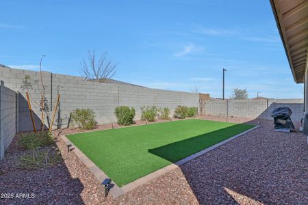 New construction Single-Family house 17286 W Running Deer Trl, Surprise, AZ 85387 null- photo 18 18