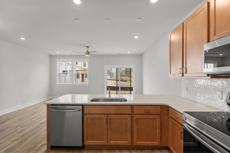 New construction Townhouse house 358 Bremerton Dr, Goose Creek, SC 29445 plan Foster II - image 8