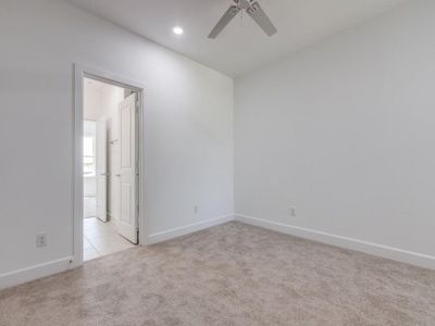 New construction Townhouse house 5617 Woodlands Dr, The Colony, TX 75056 null- photo 24 24