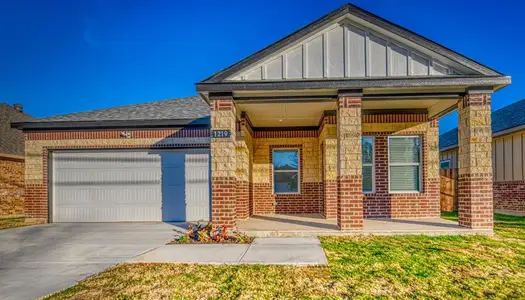 New construction Single-Family house 1219 S Rockwall Ave, Terrell, TX 75160 - image