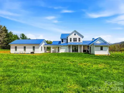 New construction Single-Family house 5 Sweetgrass Ln, Fletcher, NC 28732 - image