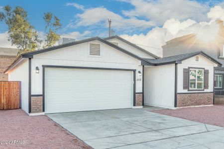 New construction Single-Family house 1115 W Apache St, Phoenix, AZ 85007 null- photo 1 1