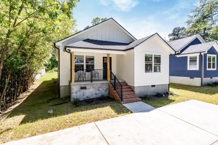 New construction Single-Family house 110 E Ransom St, Fuquay Varina, NC 27526 null- photo 1 1